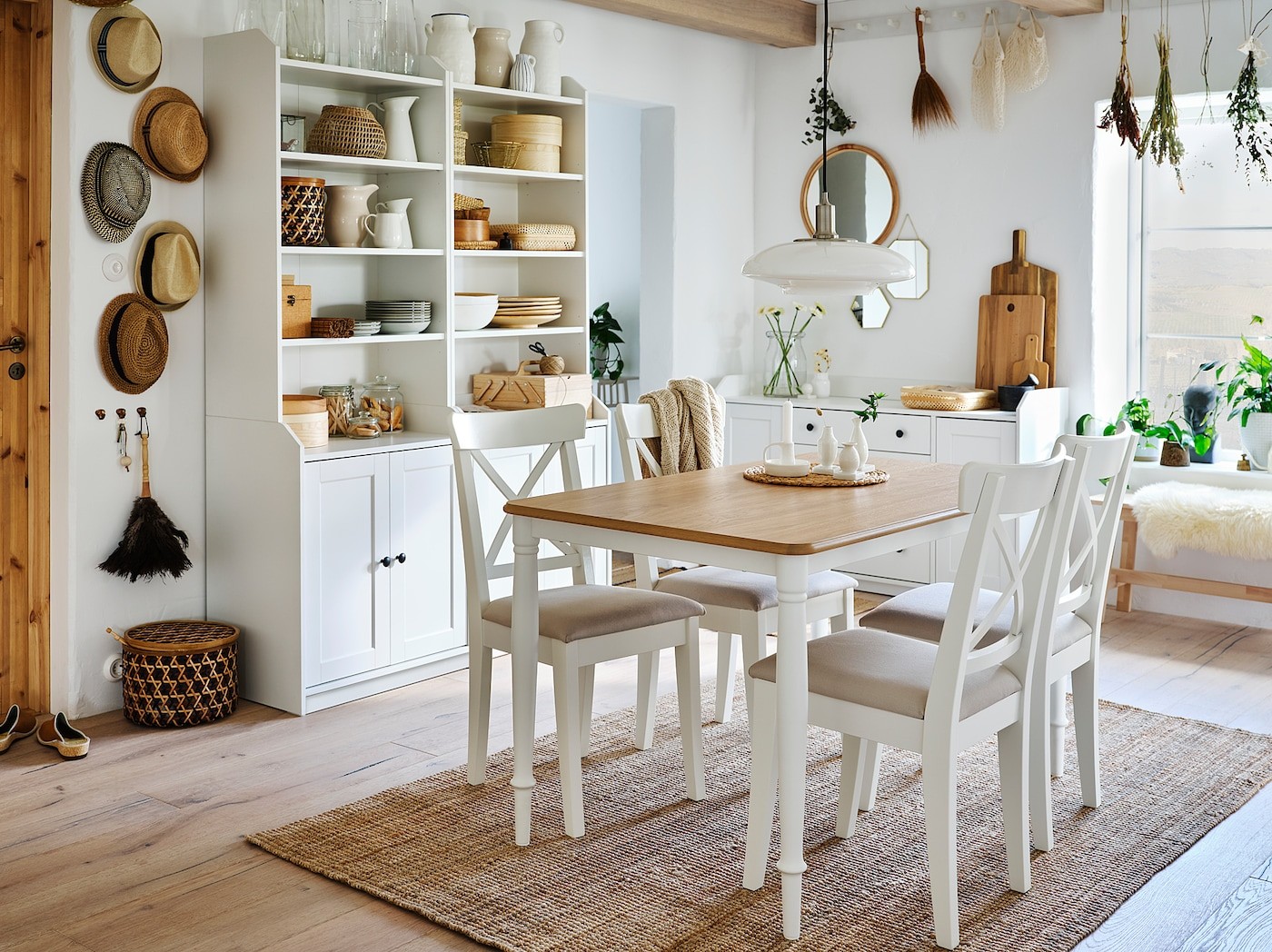 DANDERYD Dining table