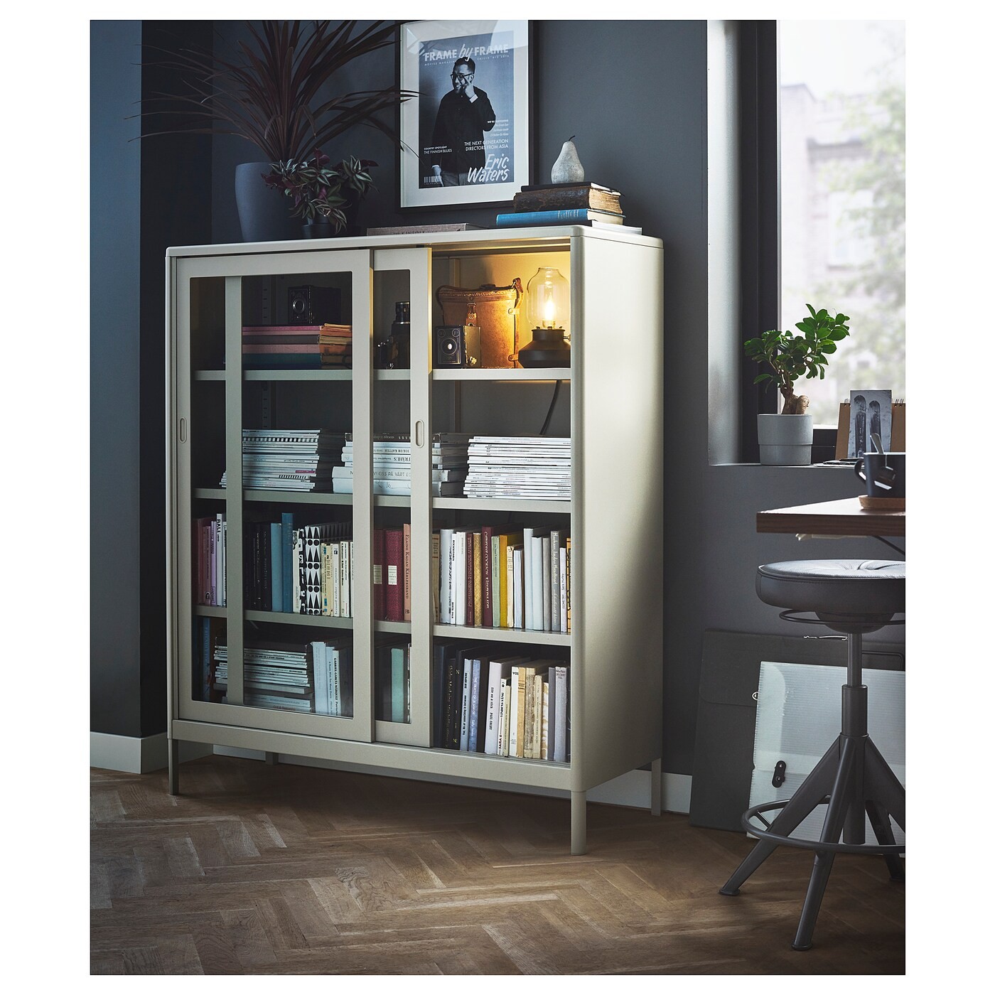 IDÅSEN Cabinet with sliding glass doors