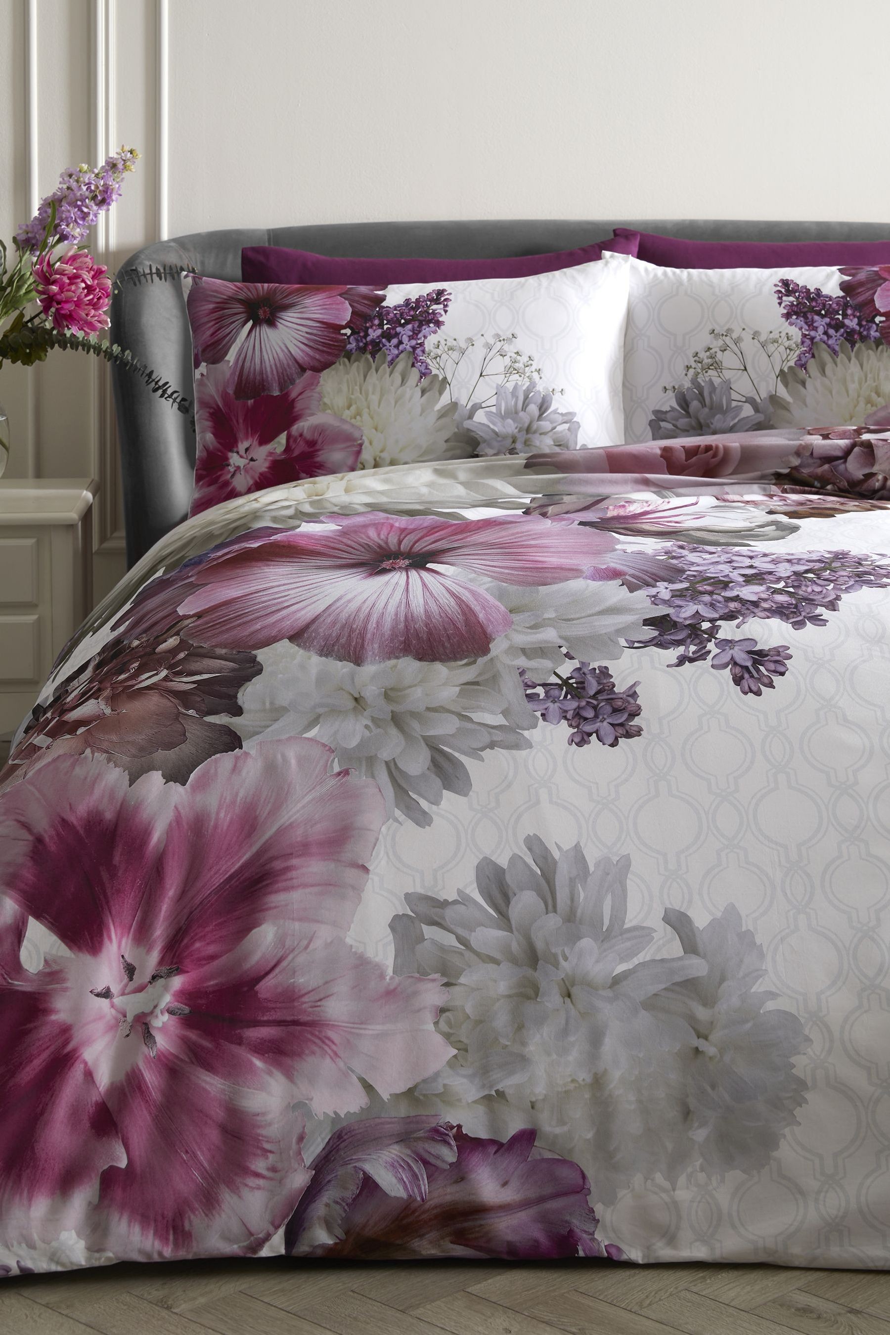 Laurence Llewelyn-Bowen Mayfair Lady Large Floral Duvet Cover and Pillowcase Set