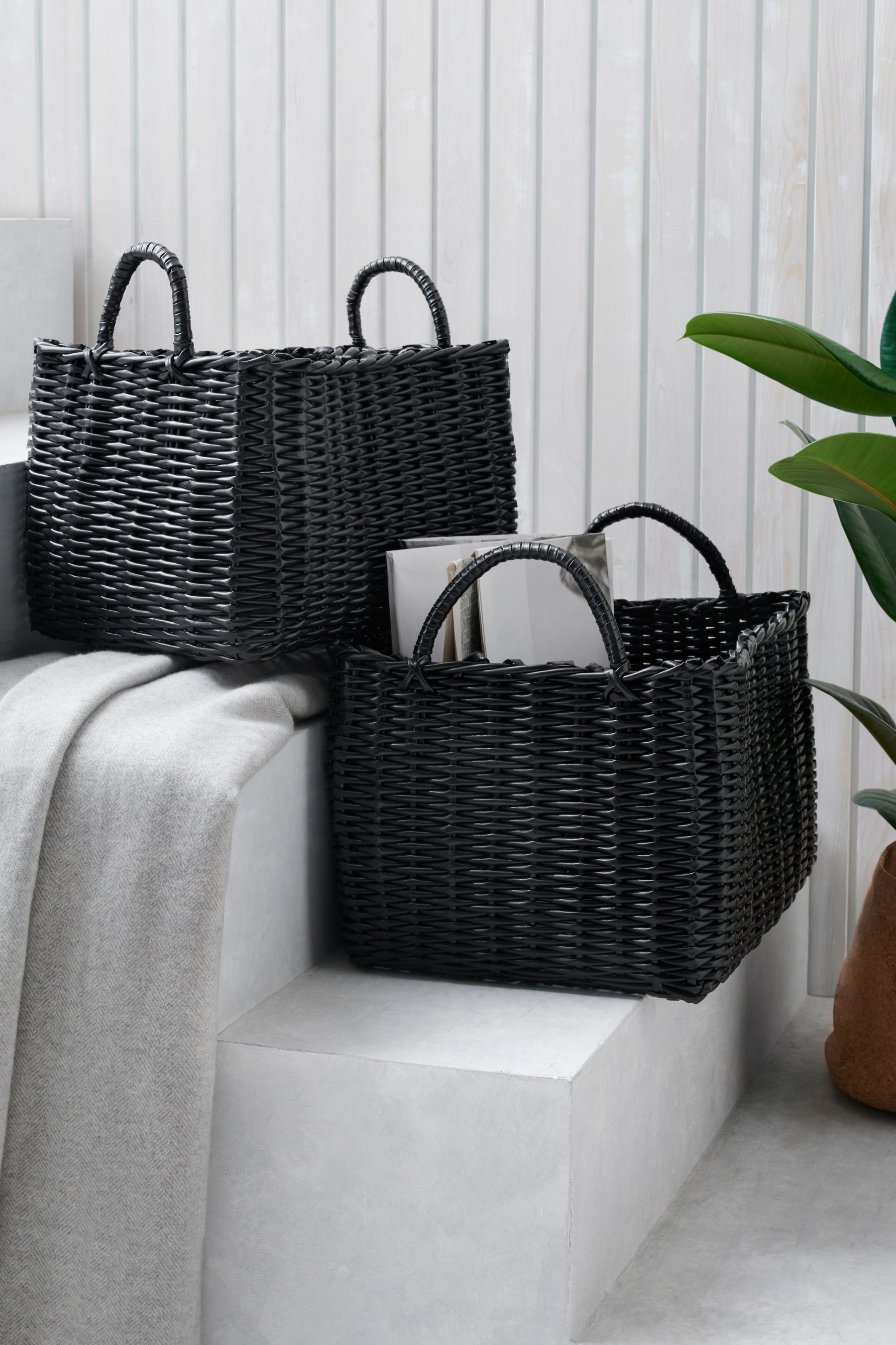 Plastic Wicker Storage Set of 2 Baskets