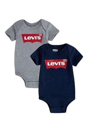 طقم من قطعتين رمادي بجناح الخفاش من Levi's®</br>