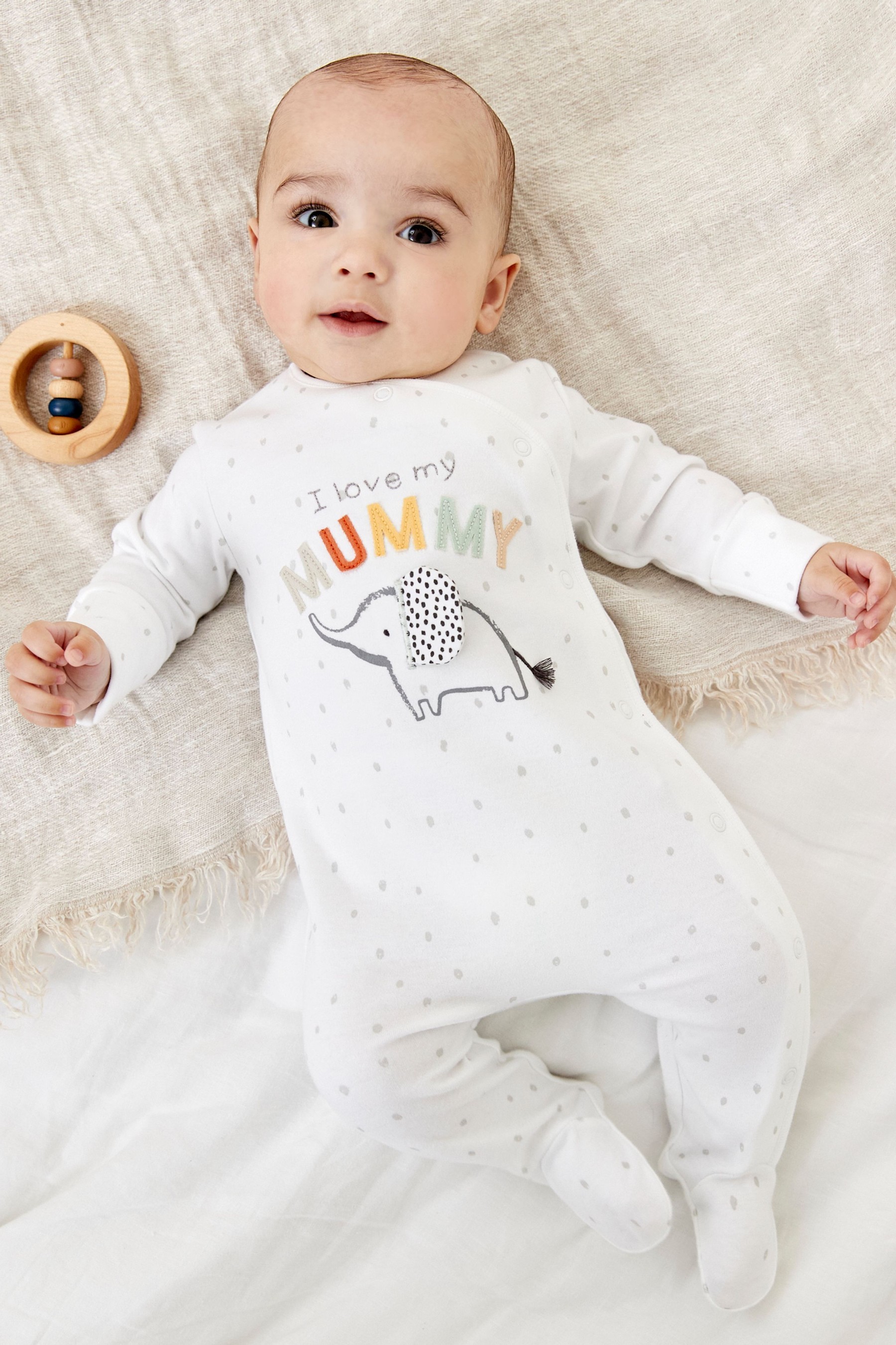 Single Baby Sleepsuit (0-18mths)