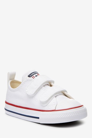 حذاء رياضي للأطفال الصغار Chuck Taylor 2V من كونفرس