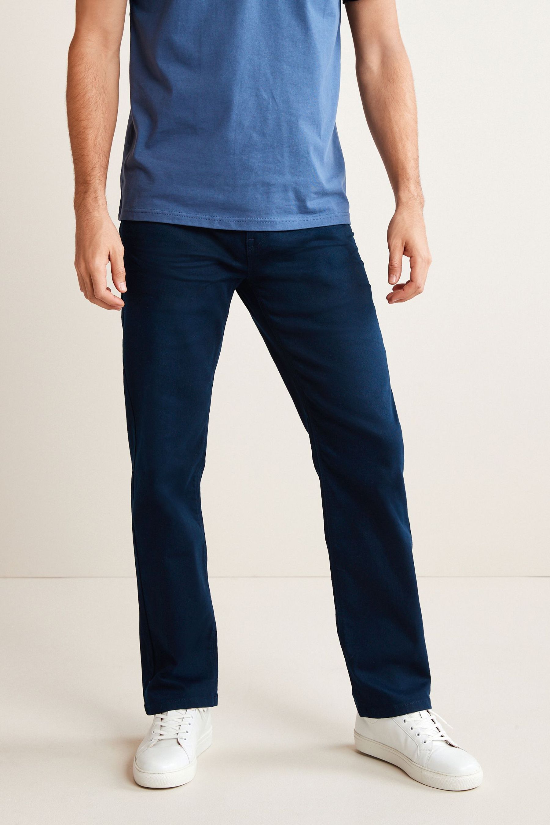 U25454s Relaxed Fit