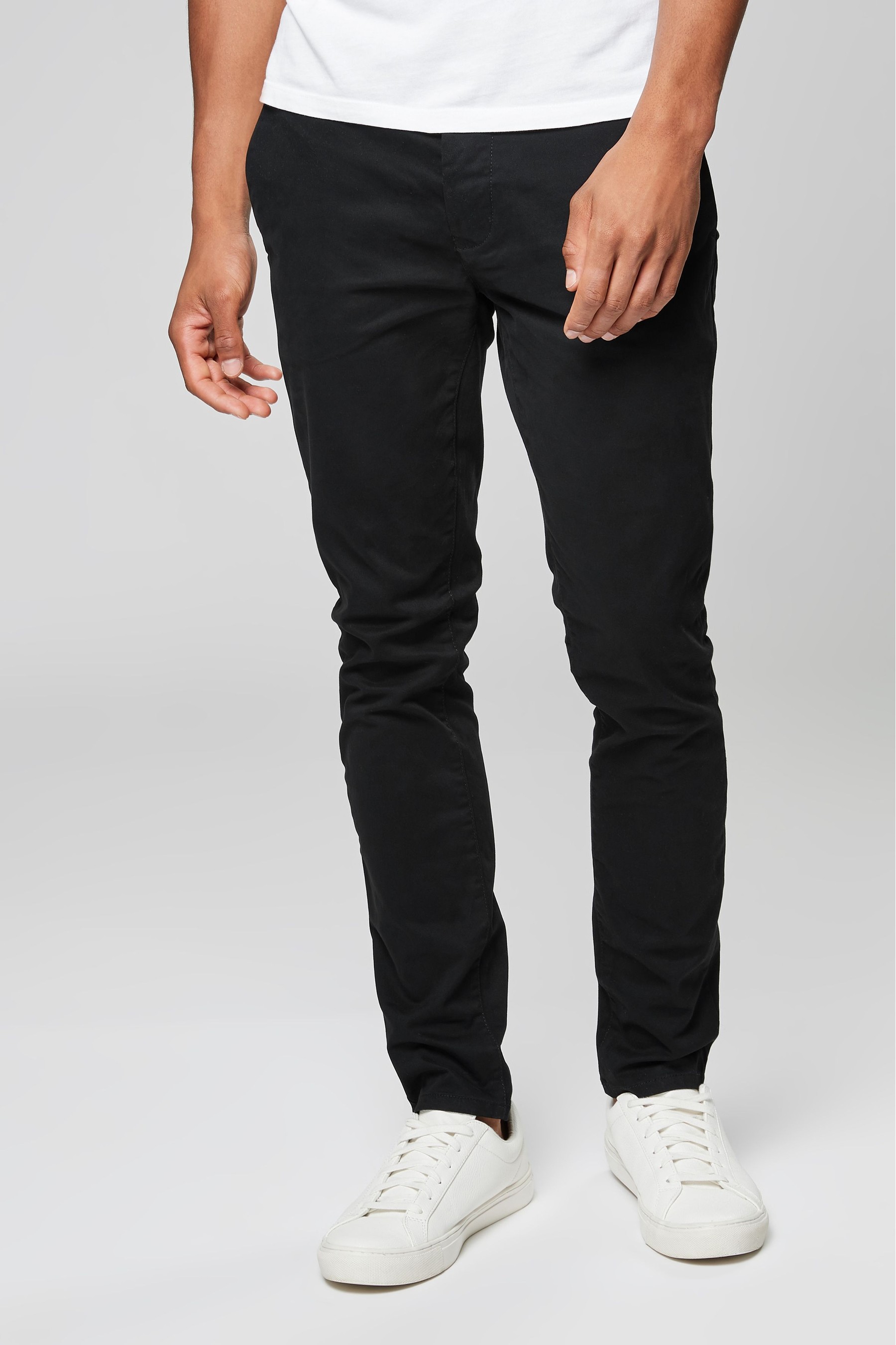 U09501s Skinny Fit