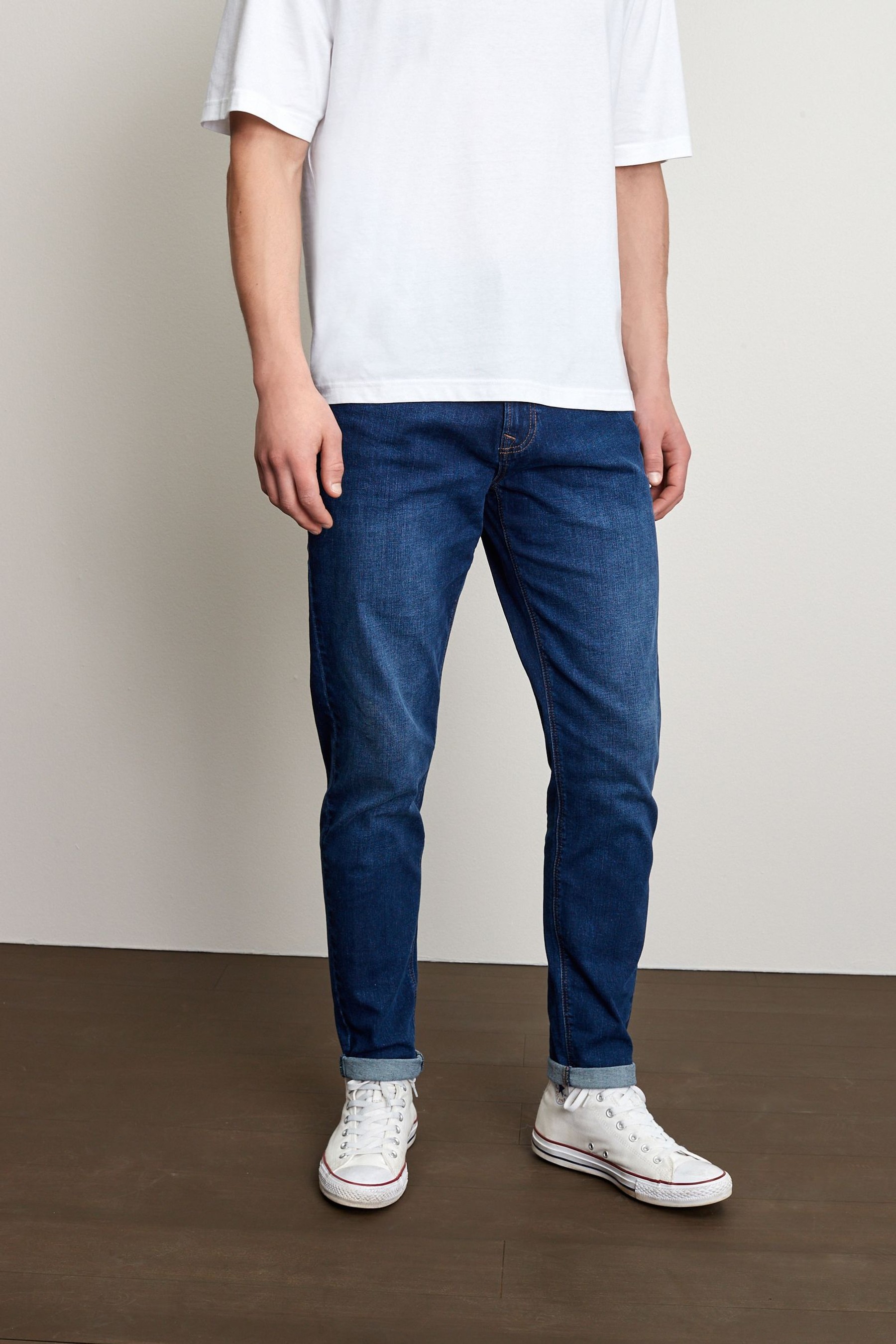 U22486s Slim Tapered