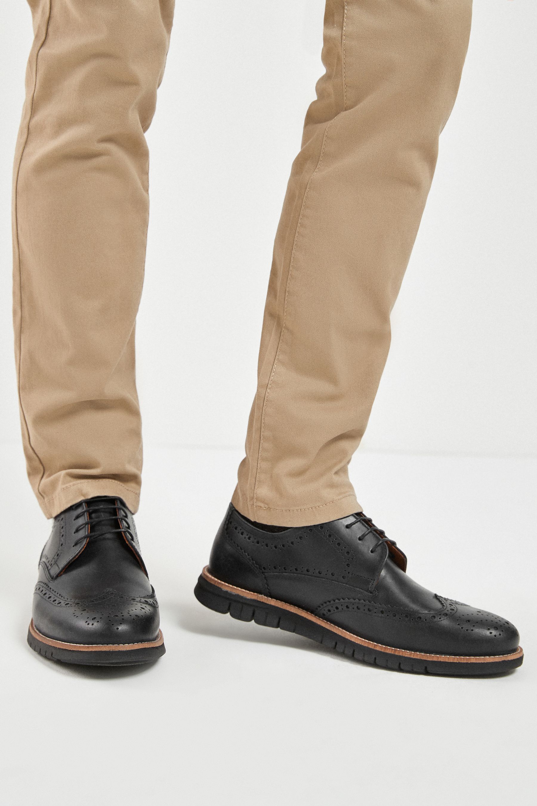 Leather Motion Flex Brogue Shoes