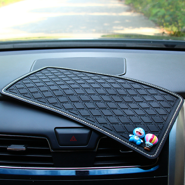 Car anti-slip mat, center console mat, silicone mat, sunglasses, mobile phone storage mat, auto parts, car decoration mat