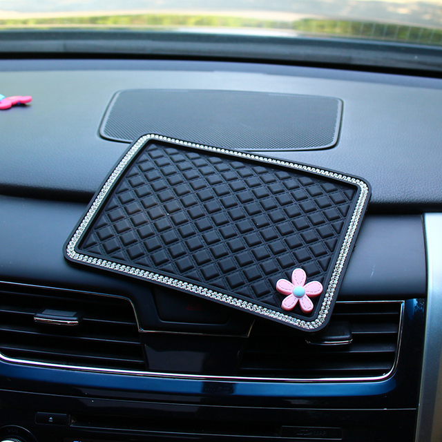 Car anti-slip mat, center console mat, silicone mat, sunglasses, mobile phone storage mat, auto parts, car decoration mat