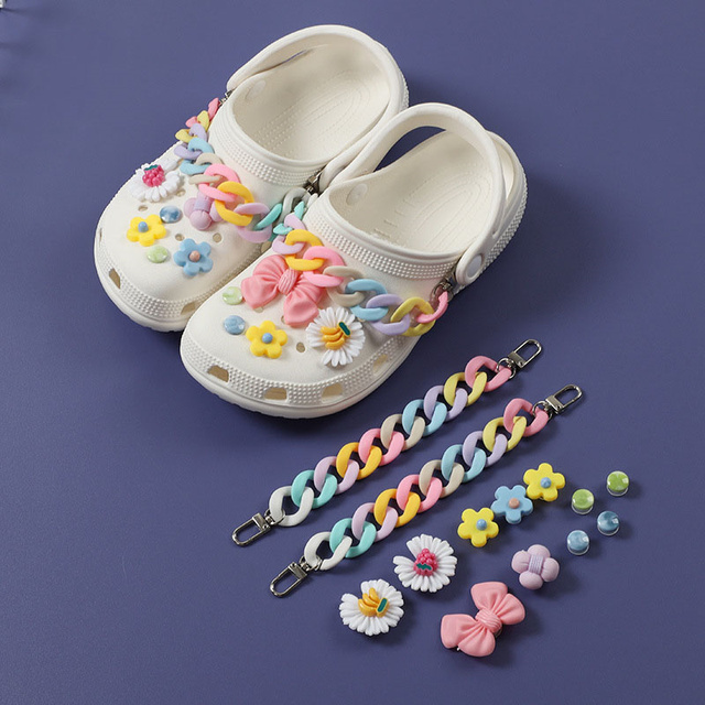 1 Set JIBZ Crocs Charms Designer Luxury Croc Charms for Girls Flower Shoes Rhinestone Accessories Anime Crocs Decoration New