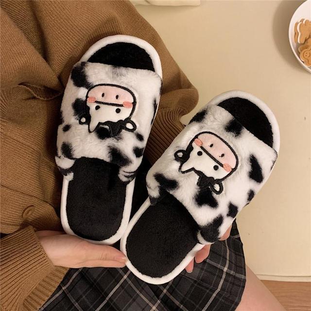 Women Winter Cute Animal Slippers Fashion Kawaii Fluffy Winter Warm Slippers Female Cartoon Milk Cow Indoor Slippers Funny Shoes