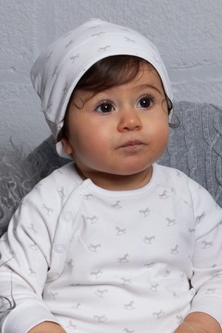 The Little Tailor White Sleepsuit, Hat, Booties Gift Set