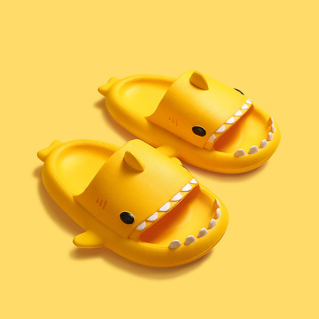 2021 summer indoor outdoor slippers lovely cartoon shark shape slides women shoes parent-child children flip flops men couples