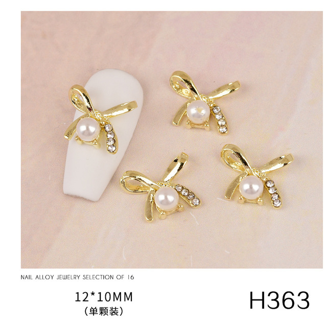 3pcs new nail art butterfly combined with gold jewelry hollow metal love rhinestone super flash butterfly nail decoration drill