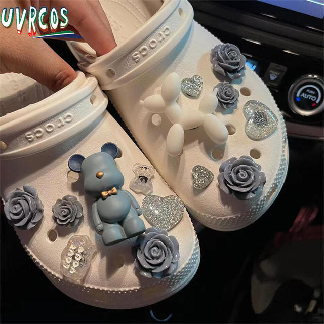 1 Set JIBZ Crocs Charms Designer Luxury Croc Charms for Girls Flower Shoes Rhinestone Accessories Anime Crocs Decoration New