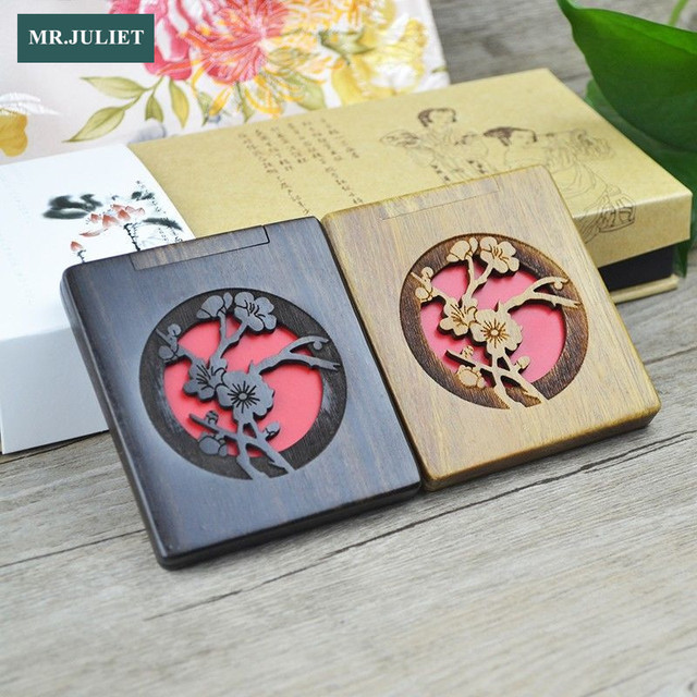 Sandalwood mini portable mirror folding portable double-sided wooden mirror Plum pattern hollow travel makeup mirror