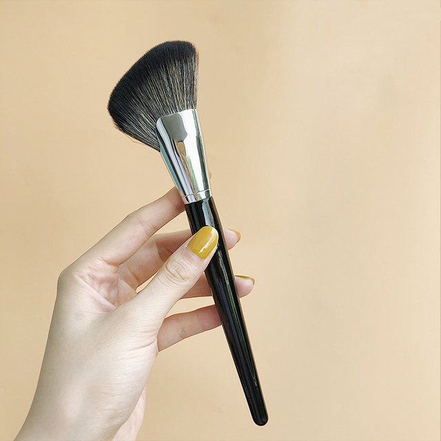 Loebig 72# Fan Contour Brush Professional Face Blush Highlighting Bronzer Contour Powder Brush Soft Synthetic Hair Sculpting Brushes