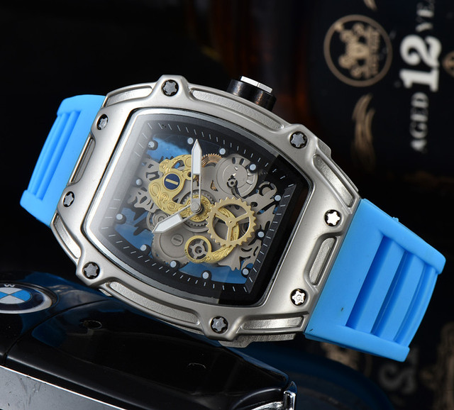 Feature Men Luxury Military Hollow Sports Watch Men Analog Date Quartz Watch Men's Watch