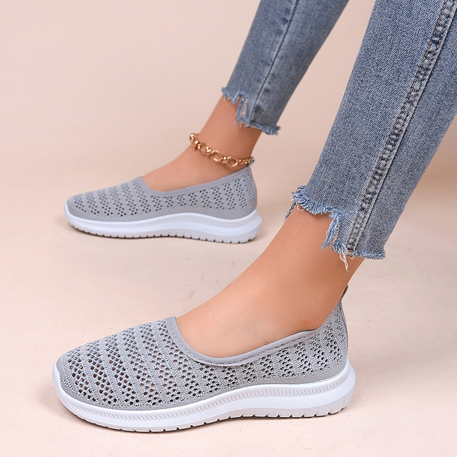 Breathable Mesh Couple Casual Shoes Anti-Slip Soft Sole Women's Sneakers Light Trend Running Shoes Flat Mesh Single Shoes