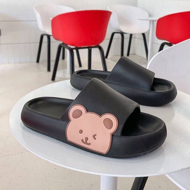 Summer Women Men Slippers Indoor Bathroom Thickened Platform Non-slip Home Couple Cloud Sandals Cartoon Flip Flops Bear Beach Shoes