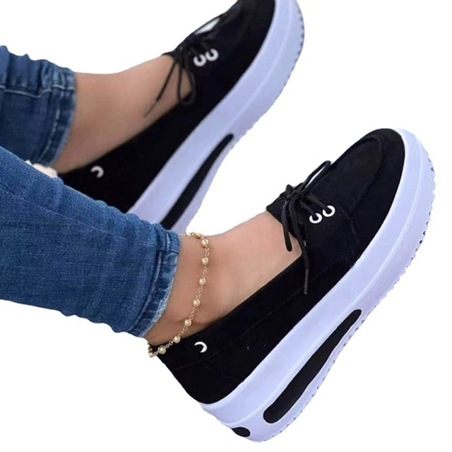 Women Sneakers Thick Bottom Female Vulcanized Sneakers Solid Color Flat Casual Walking Lace Up Casual Women Shoes