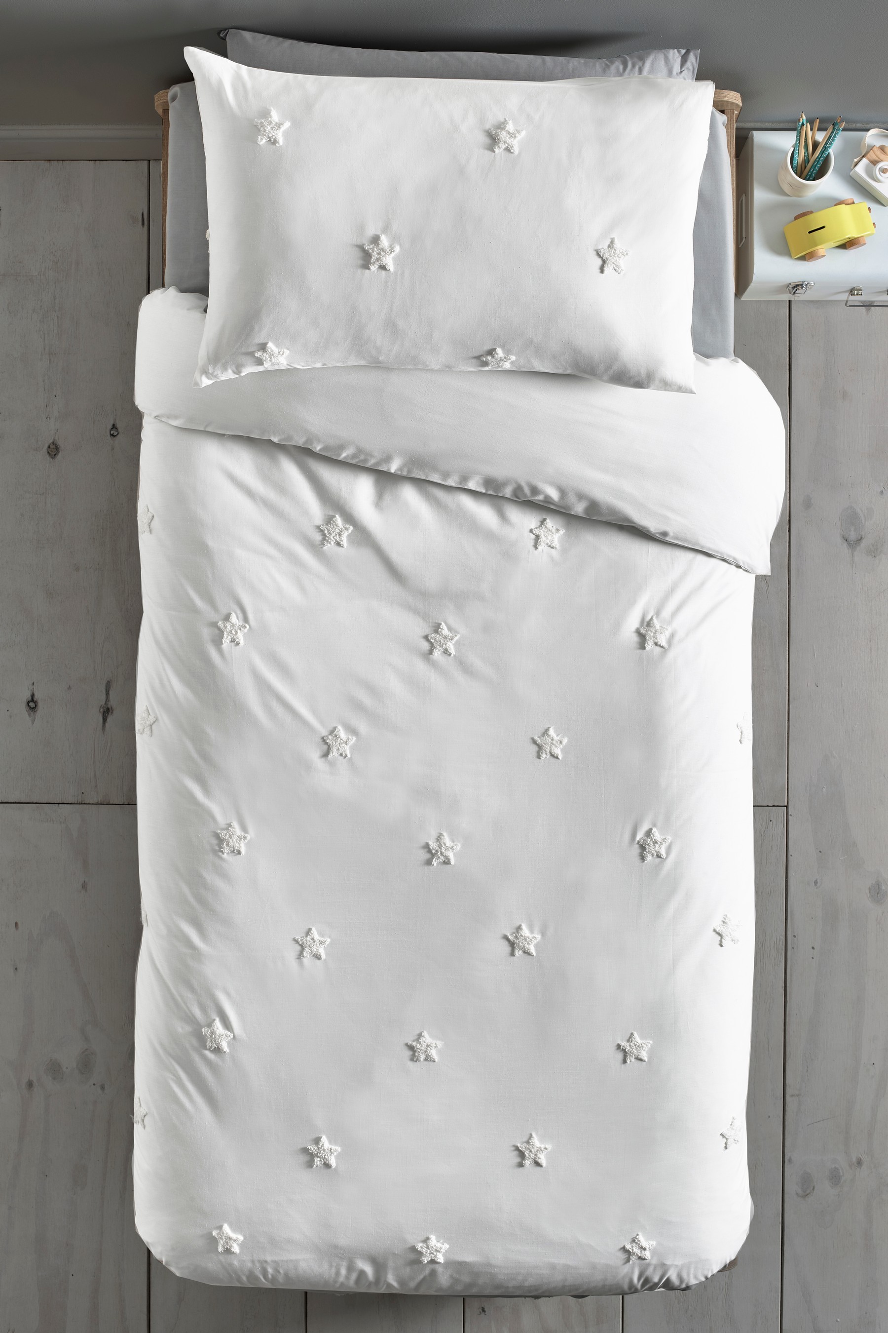 Tufted Star Duvet Cover and Pillowcase Set