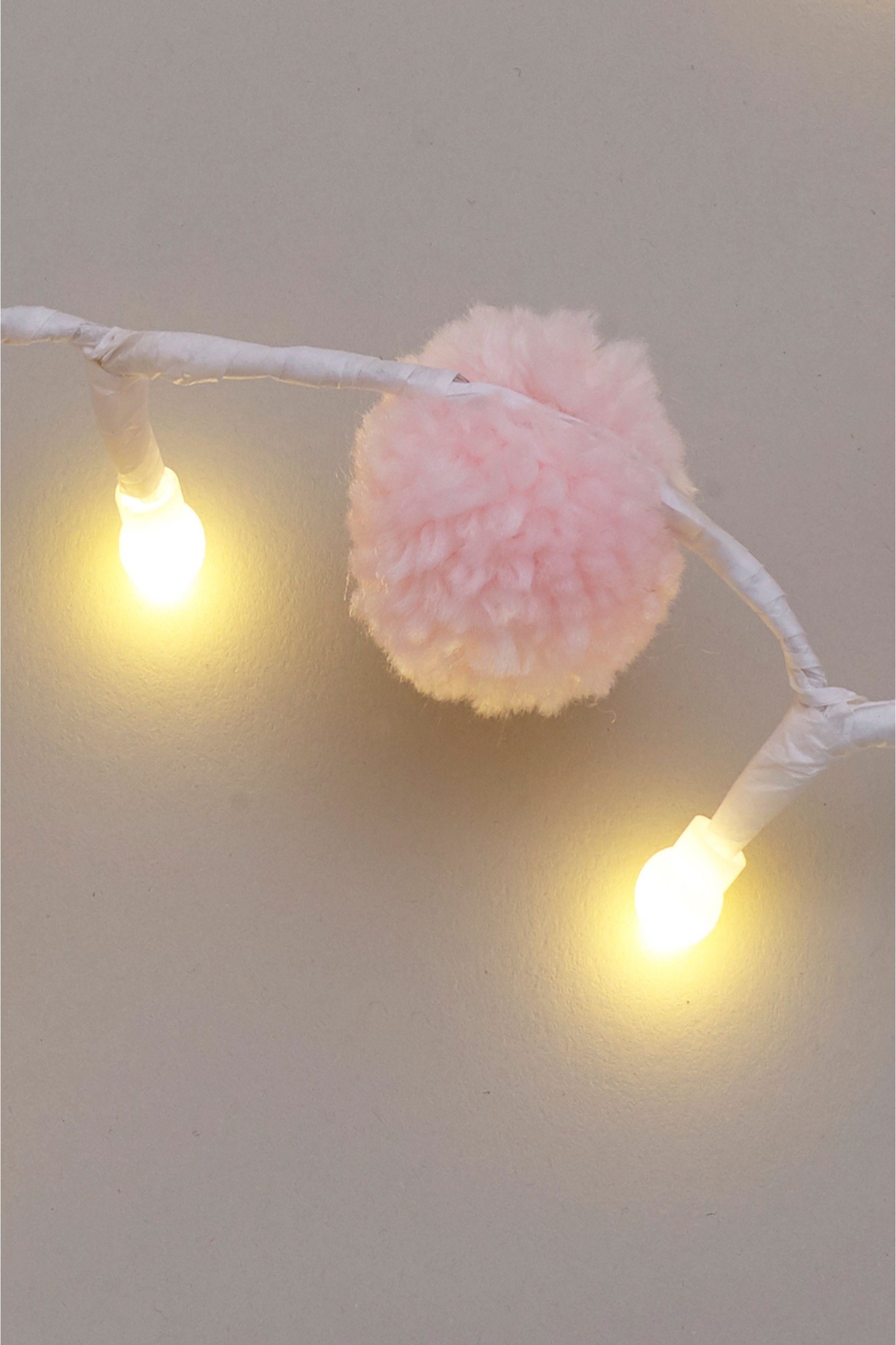 Pom Pom Line Lights