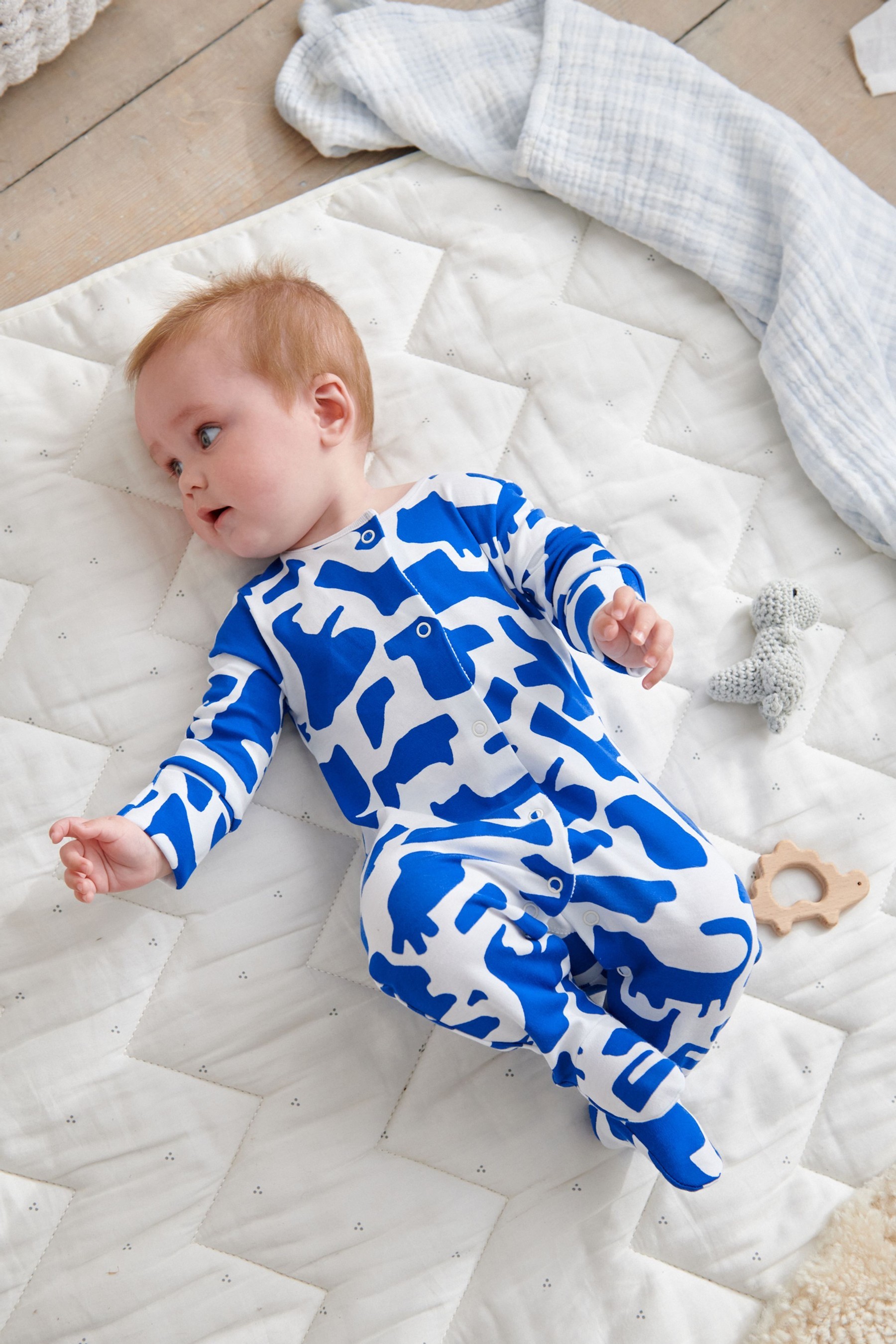 5 Pack Baby Sleepsuits (0-2yrs)