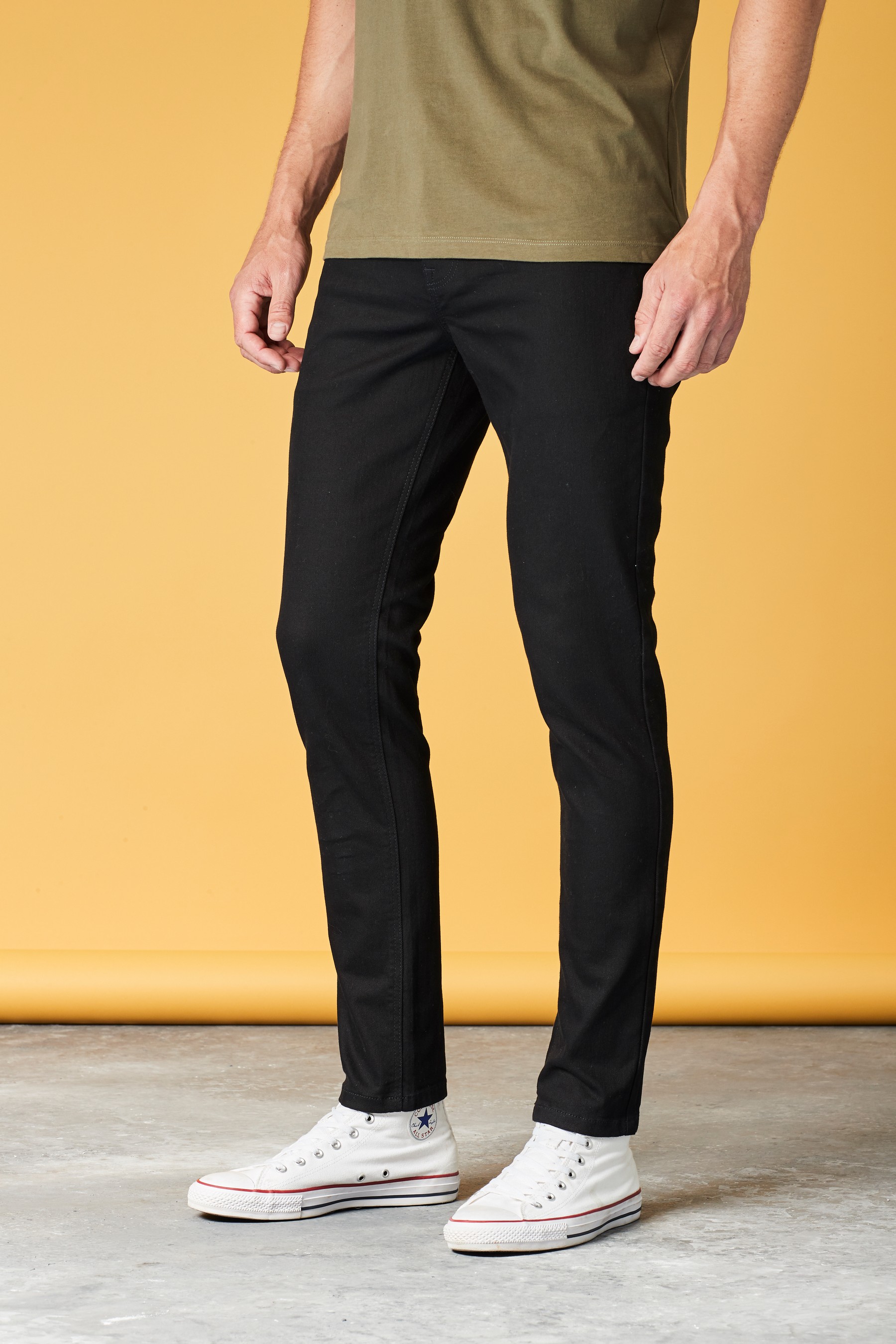 U22486s Skinny Fit