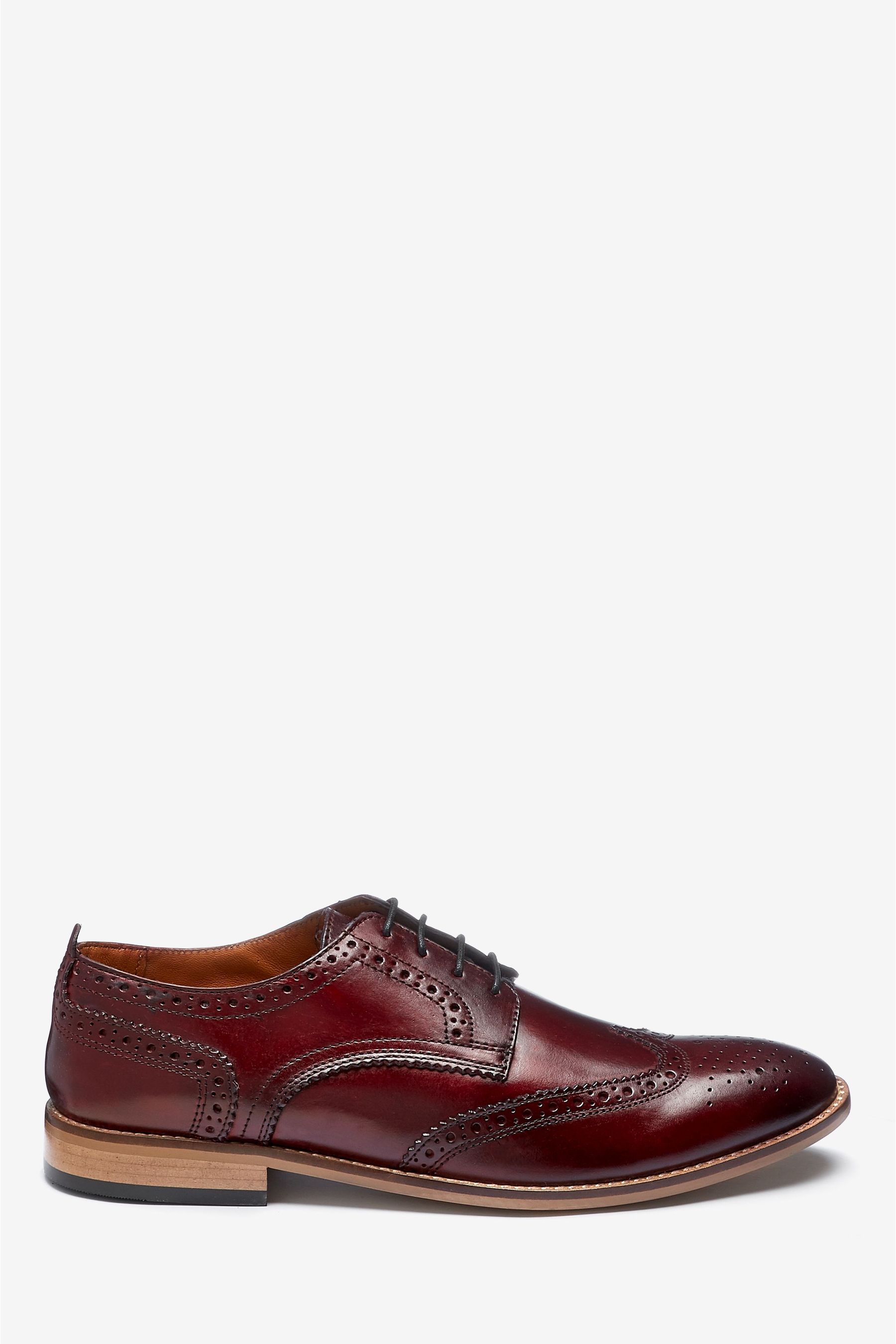 Mens Contrast Sole Leather Brogues Regular Fit