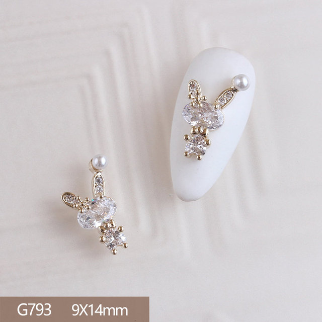 4pcs/lot Love Rose Butterfly Pendant 3D Alloy Nail Art Zircon Pearl Metal Manicure Nails Accessories DIY Nail Decorations Charms