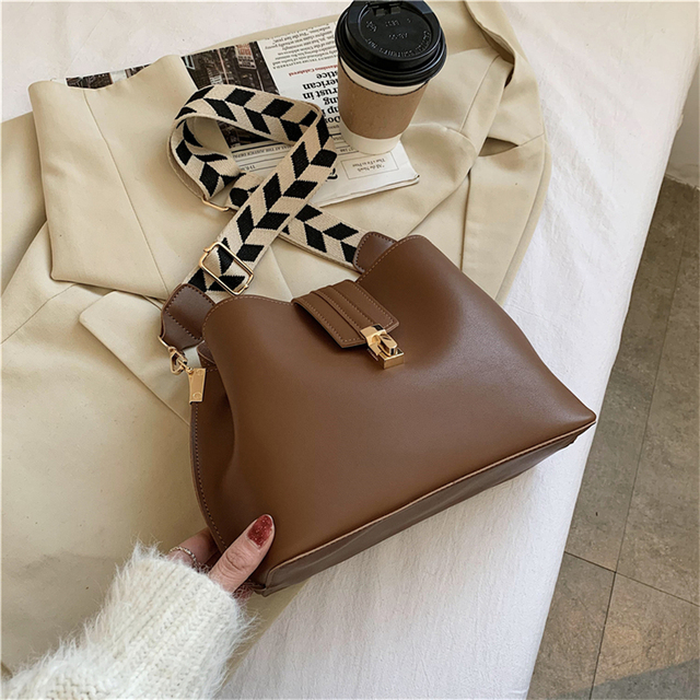 Simple small pu leather bucket crossbody bags for women 2022 new designer lady fashion luxury branded shoulder bag purses