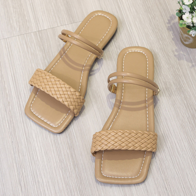 Women Casual Flat Sandals Summer Fashion Open Toe Women Sandy Beach Slippers Comfortable Open Ankle Design Slippers Female Slippers