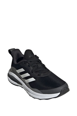 حذاء رياضي أسود Fortarun Youth + Junior من adidas