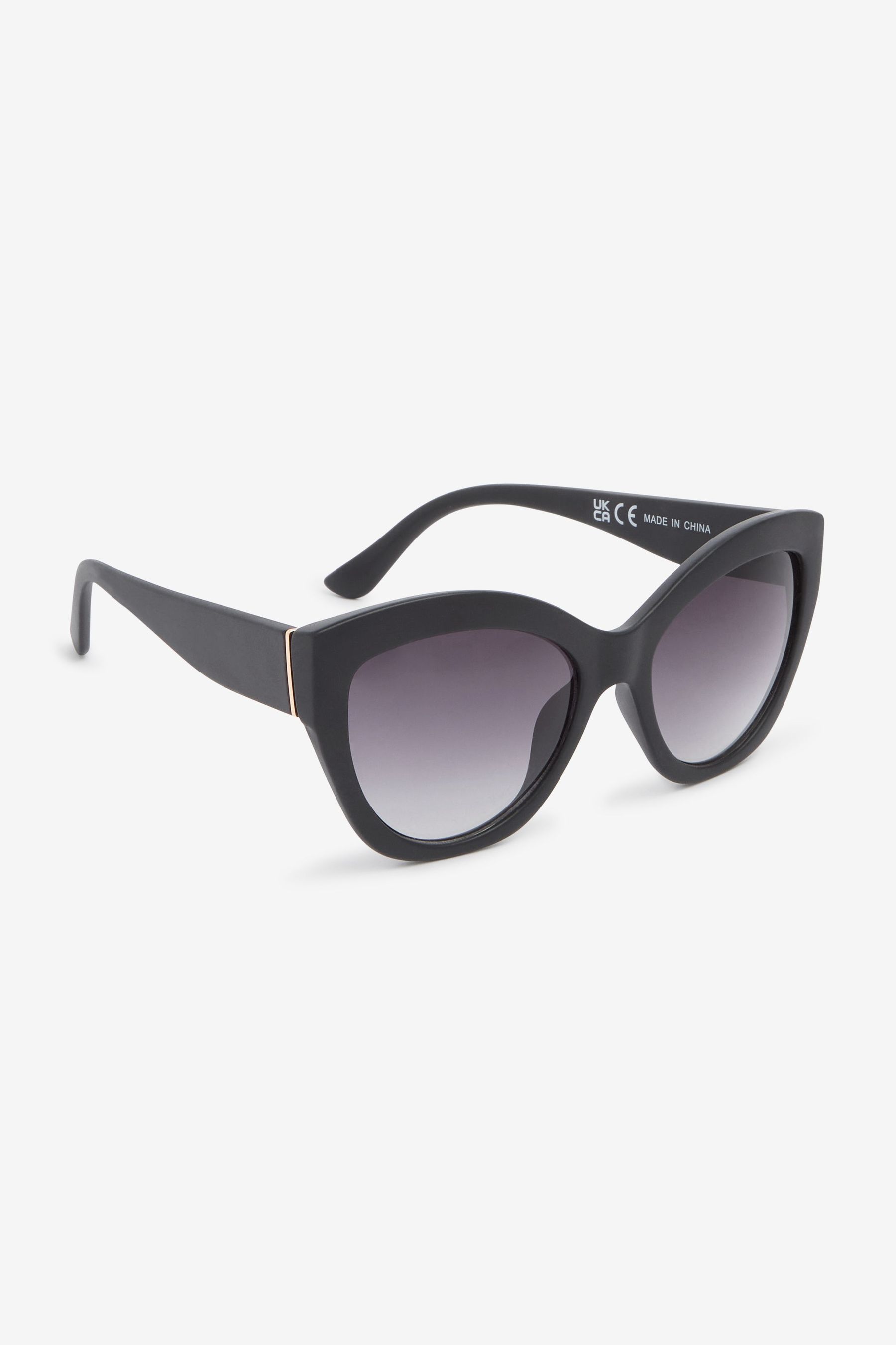 Chunky Cat Eye Sunglasses