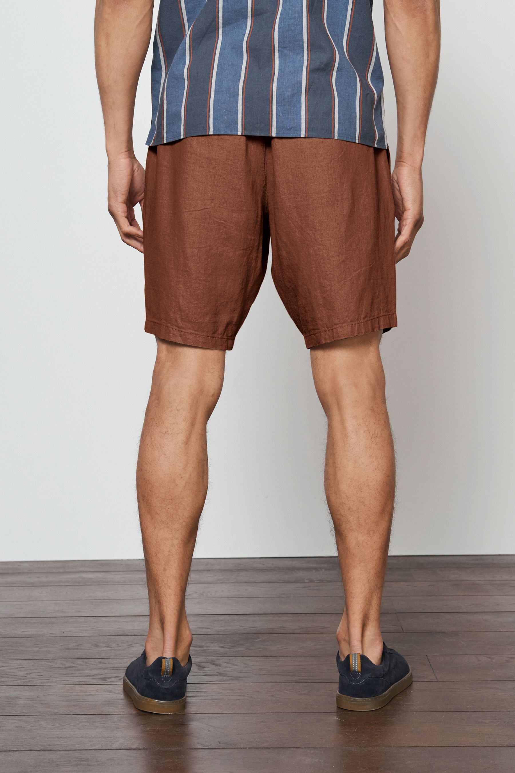 Elasticated Waist Linen Blend Shorts