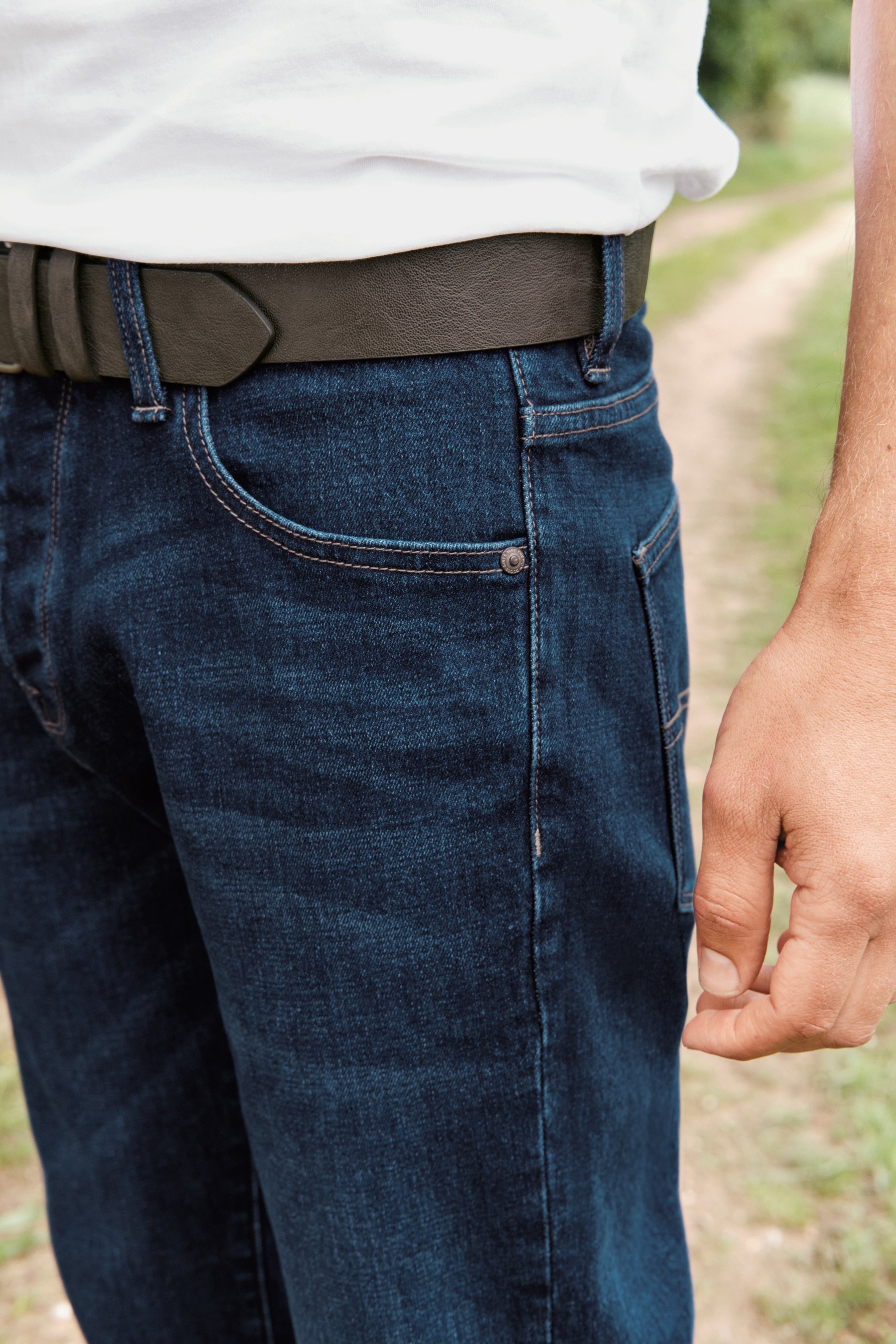 Belted Jeans Straight Fit