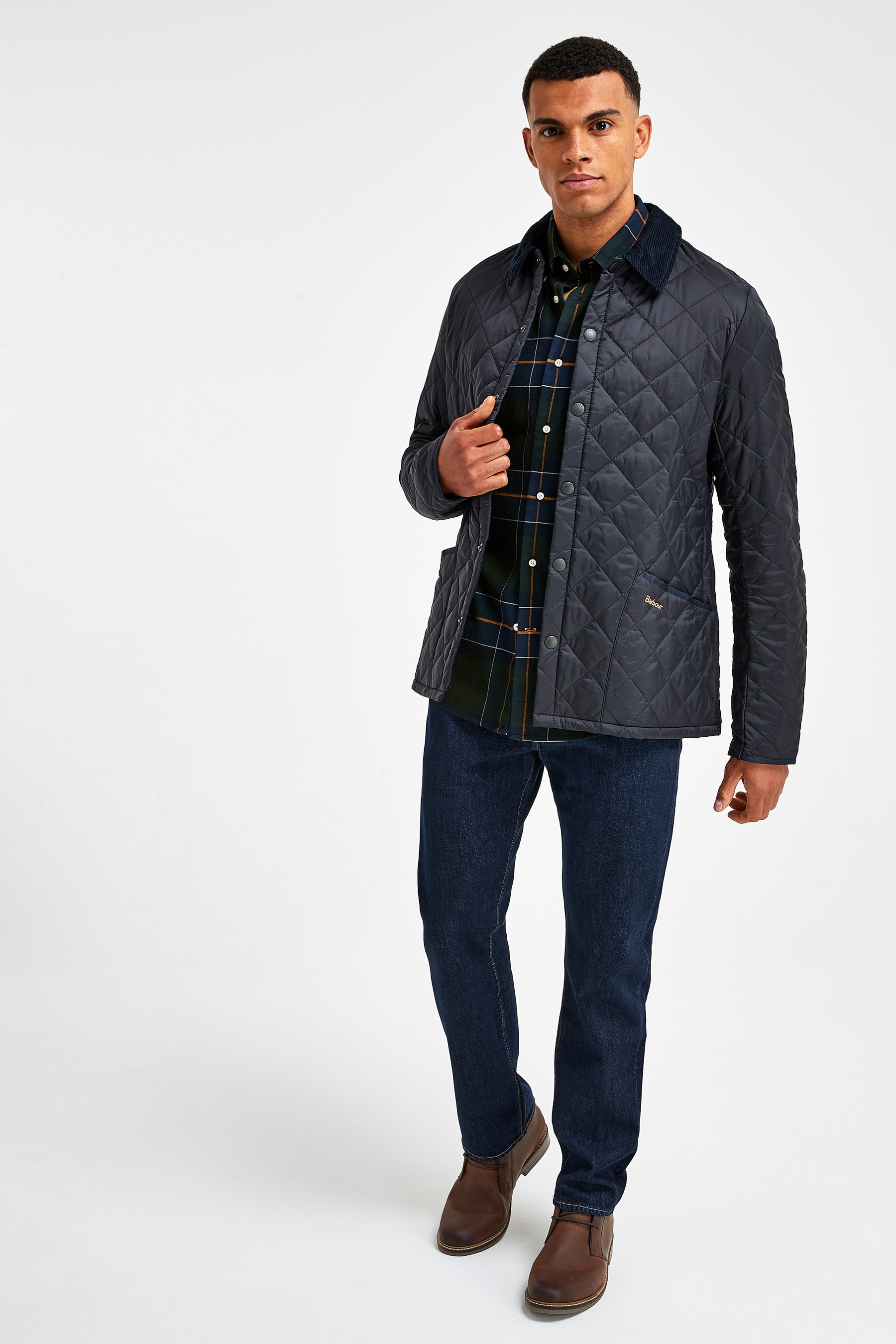 جاكيت مبطن تلبيس رشيق Liddesdale من Barbour® Heritage