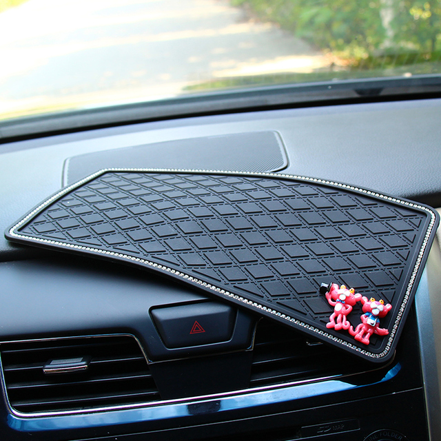 Car anti-slip mat, center console mat, silicone mat, sunglasses, mobile phone storage mat, auto parts, car decoration mat