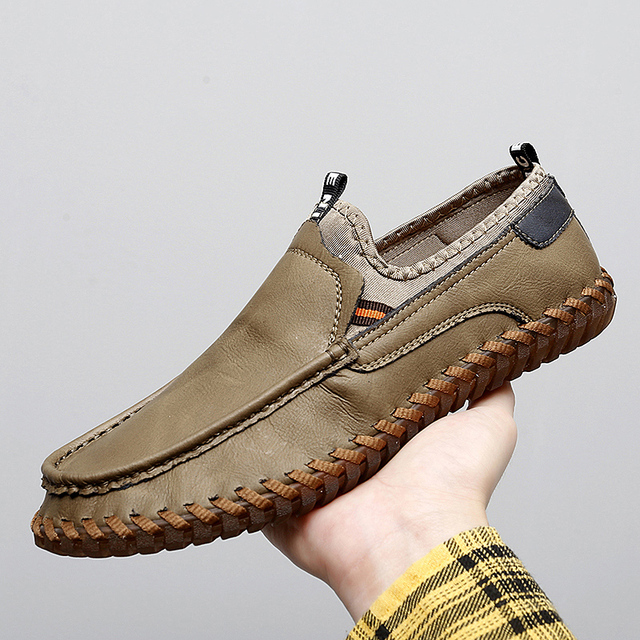 2022 Classic Casual Shoes For Men Peas Walking Shoes Loafers Breathable Comfortable Mens Moccasins Shoes Big Size 37-48