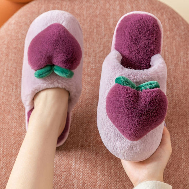 Slippers for Home Peach Chinelos Women Flip Flops Cartoon Fur Winter Warm Non-slip Floor Kawaii Shoes