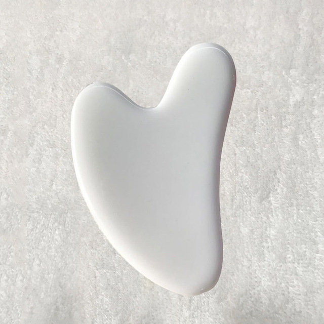 1pc heart shape spa massage beeswax gua sha scraping massage scraper face massager acupuncture board gusha face massager