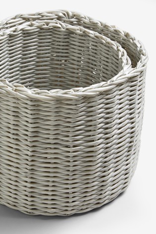 M26169s Set of 2 Round Baskets