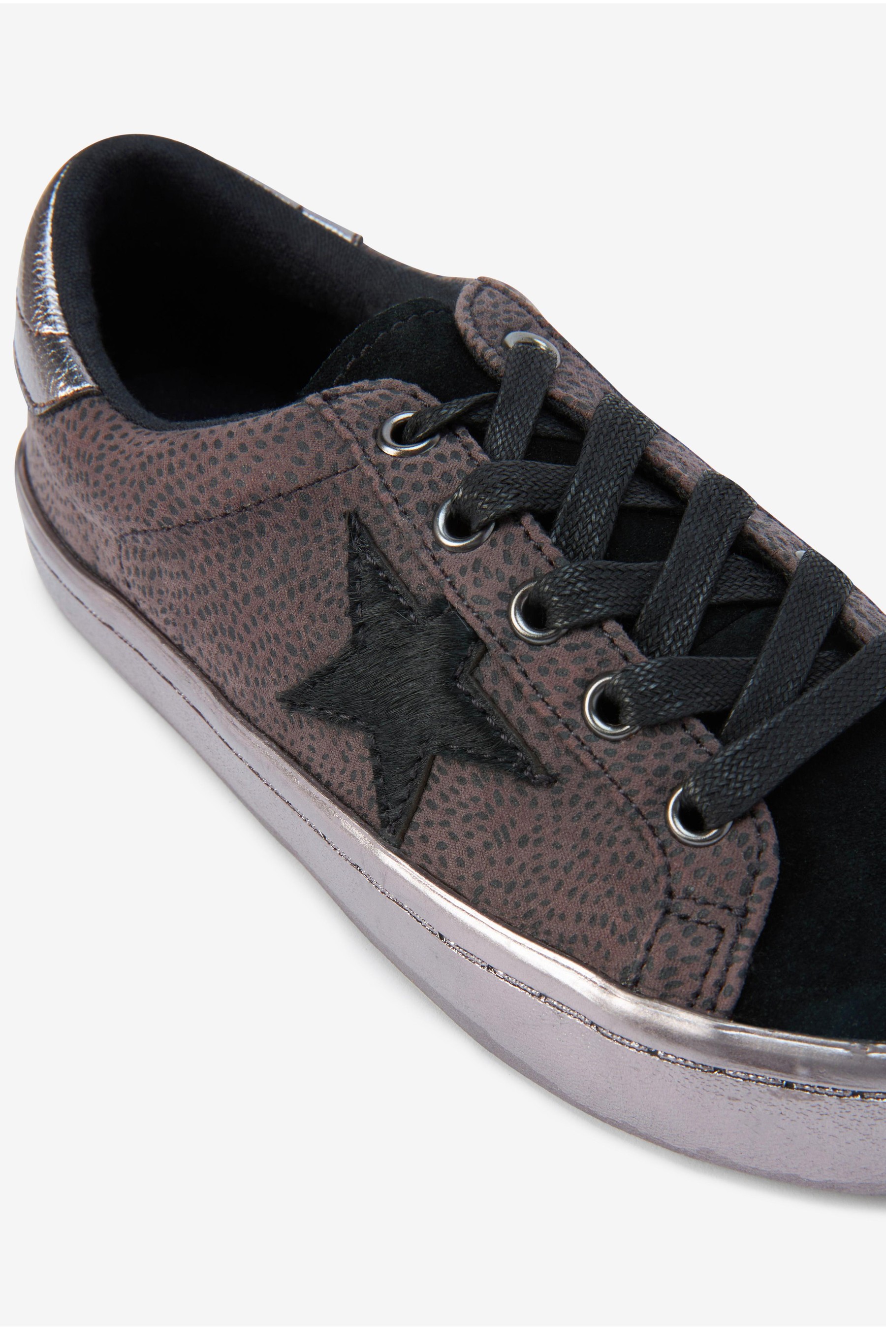 Star Lace-Up Trainers