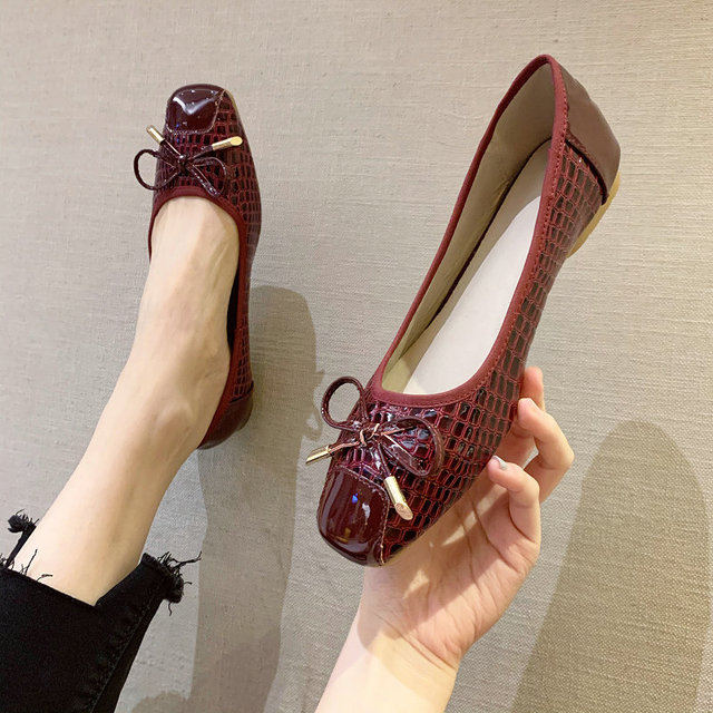 Women Spring Autumn Square Toe Stitching Soft Bottom Comfortable Shoes 2022 New Shallow Mouth Butterfly Stone Pattern Flats34-43