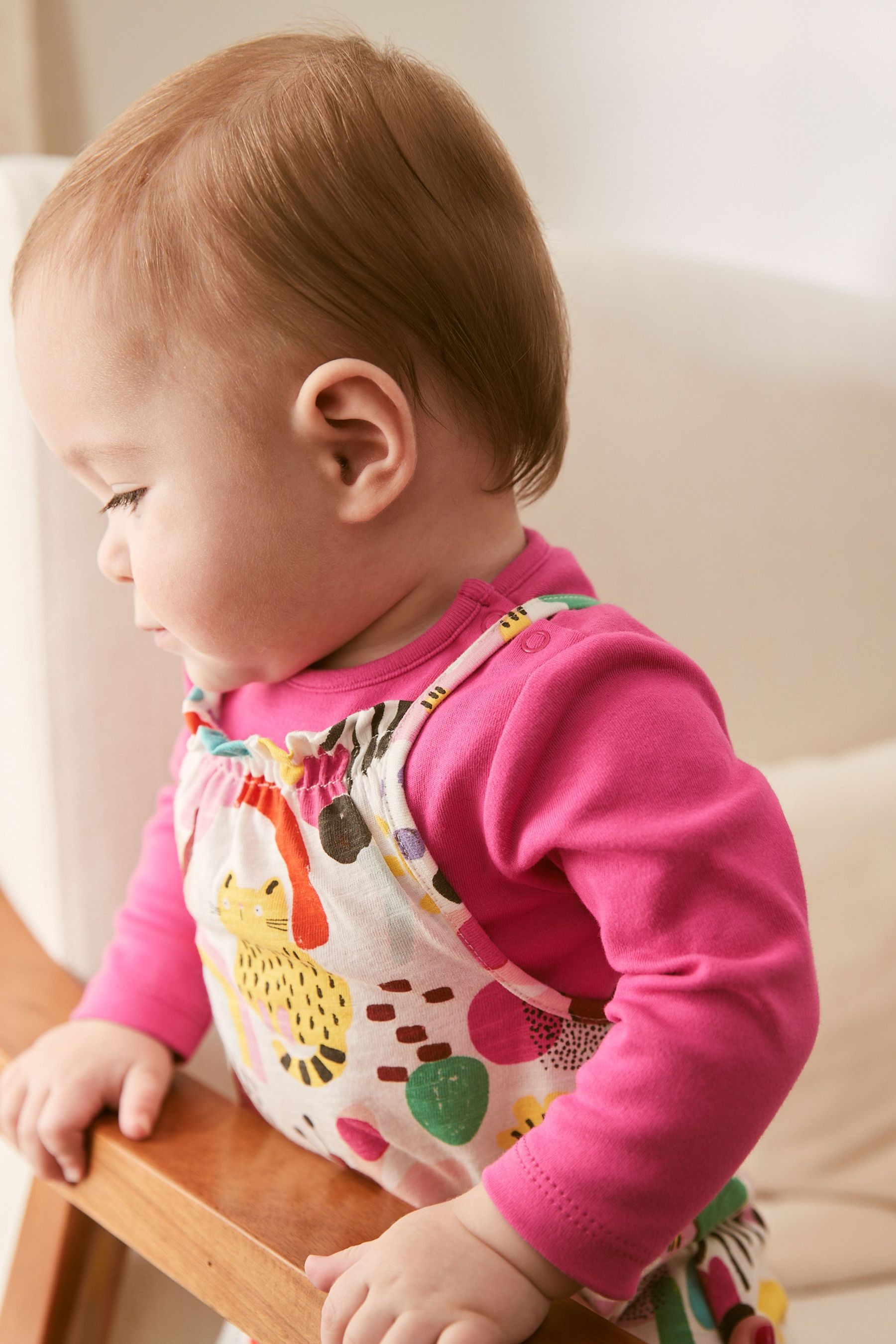 Baby Printed Dungarees And Bodysuit Set (0mths-3yrs)