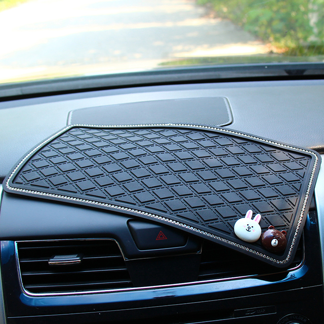 Car anti-slip mat, center console mat, silicone mat, sunglasses, mobile phone storage mat, auto parts, car decoration mat