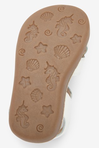 Little Luxe™ Sandals Standard Fit (F)