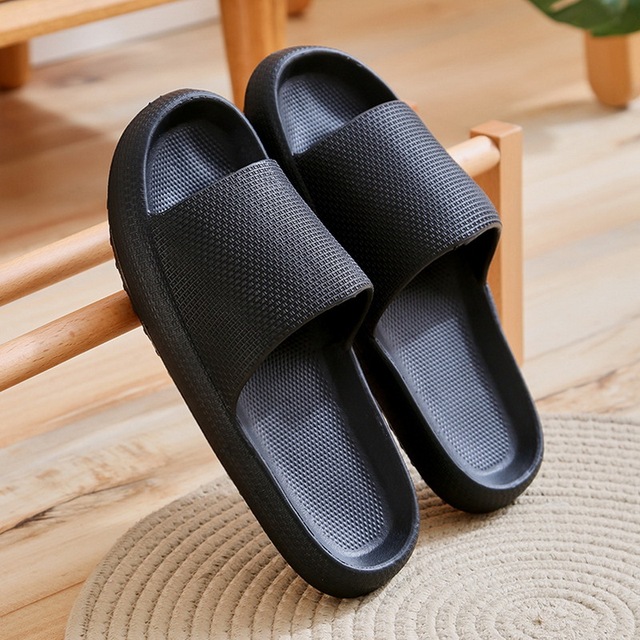 Home slippers anti-skid flip flops women's sandals women's fashion soft sole EVA indoor slides thick platform simple cloud slippers