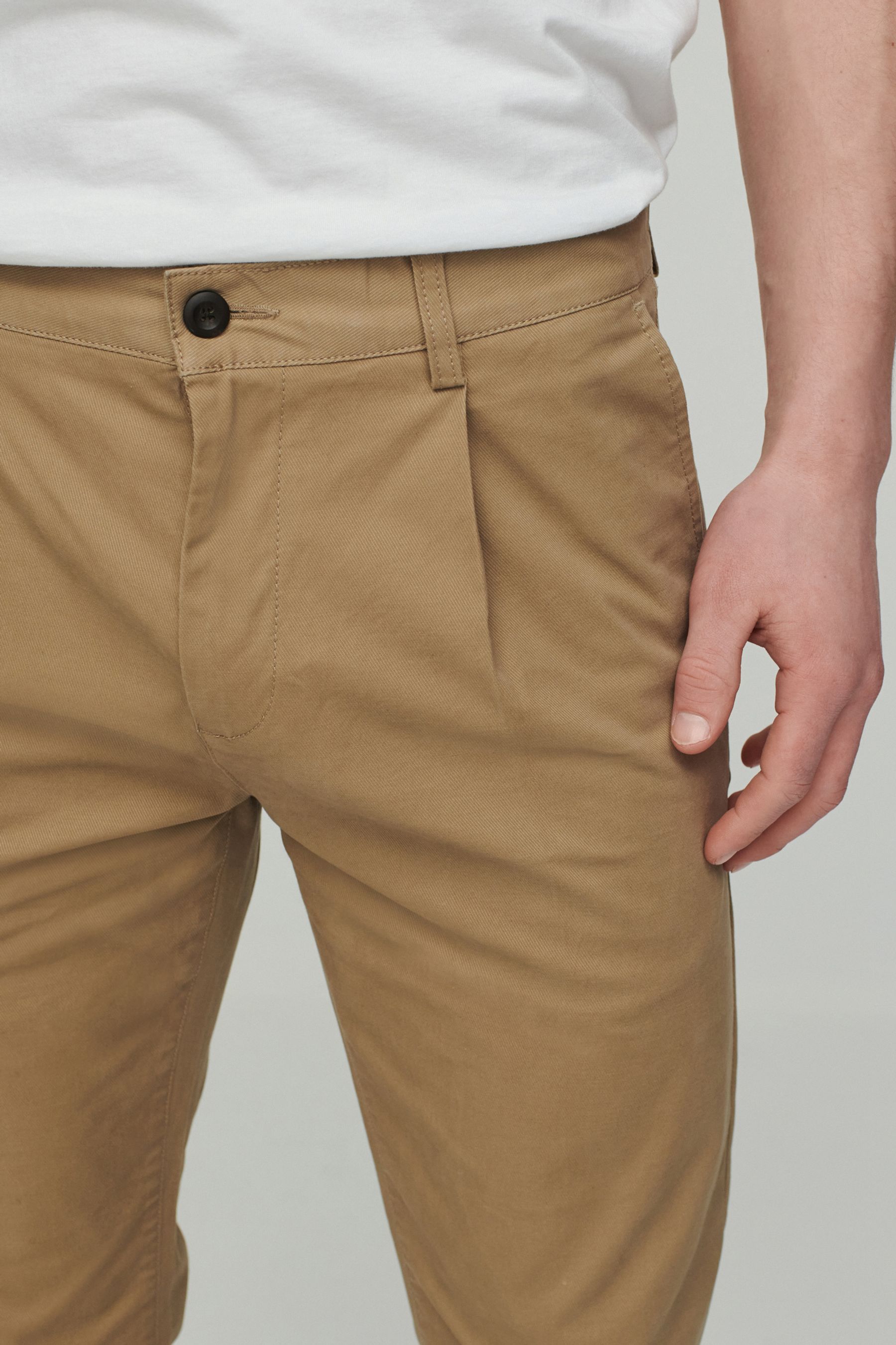 Pleated Stretch Chino Trousers